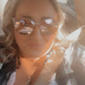 Meet your Posher, Jenn